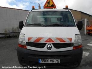 Fourgon avec parois et toit rigide Renault Master