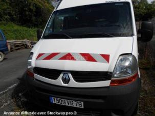 Fourgon avec parois et toit rigide Renault Master