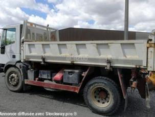 Benne basculante de chantier et de TP Iveco 180E28