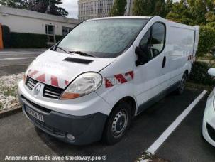 Fourgon avec parois et toit rigide Renault Trafic