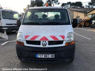 Fourgon avec parois et toit rigide Renault Master