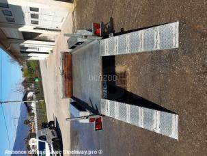 Fourgon bâché avec parois rigides nc porte engins