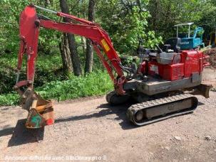 Mini-pelle Takeuchi Tb016H