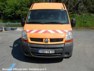 Fourgon avec parois et toit rigide Renault Master