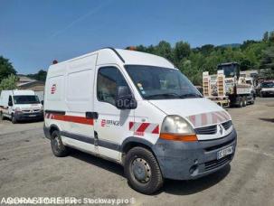 Fourgon avec parois et toit rigide Renault Master