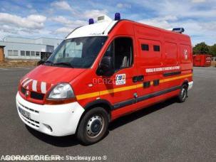 Fourgon avec parois et toit rigide Renault Master