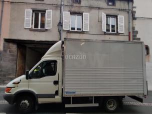 Fourgon avec parois et toit rigide Iveco