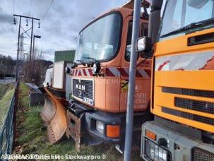 Benne basculante de chantier et de TP MAN 18.232