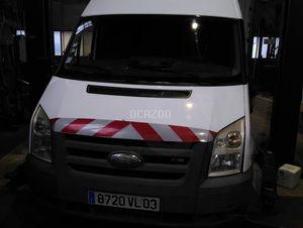 Fourgon avec parois et toit rigide Ford Transit