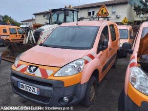 Fourgon avec parois et toit rigide Peugeot Partner