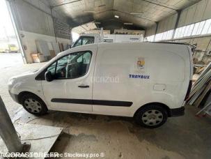 Fourgon avec parois et toit rigide Peugeot Partner