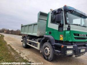 Benne basculante de chantier et de TP Iveco 190T33