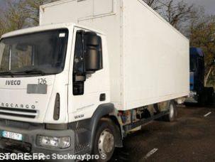 Fourgon avec parois et toit rigide Iveco 120E22