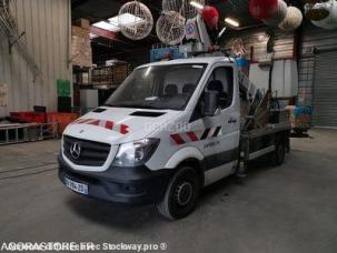 Fourgon avec parois et toit rigide Mercedes Sprinter