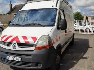 Fourgon avec parois et toit rigide Renault Master