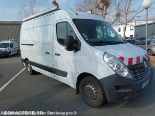 Fourgon avec parois et toit rigide Renault Master