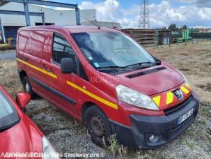 Fourgon avec parois et toit rigide Peugeot Expert