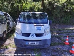 Fourgon avec parois et toit rigide Renault Trafic