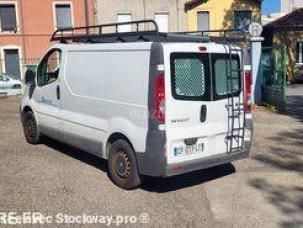 Fourgon avec parois et toit rigide Renault Trafic