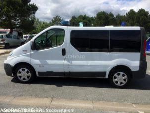 Fourgon avec parois et toit rigide Renault Trafic