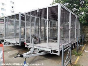 Fourgon bâché avec parois rigides nc