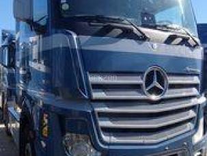 Pour semi-remorque Mercedes Actros