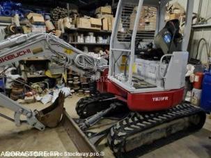 Mini-pelle Takeuchi TB 28FR
