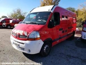Fourgon avec parois et toit rigide Renault Master