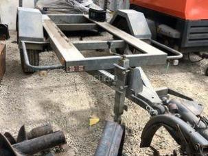 Fourgon bâché avec parois rigides nc