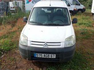 Fourgon avec parois et toit rigide Citroën Berlingo