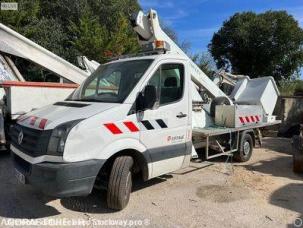 Fourgon avec parois et toit rigide Volkswagen Crafter