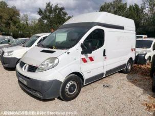 Fourgon avec parois et toit rigide Renault Trafic