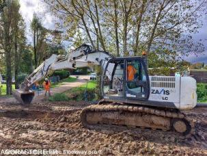Pelle Hitachi ZX180LC-3