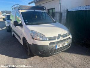 Fourgon avec parois et toit rigide nc
