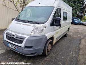 Fourgon avec parois et toit rigide nc
