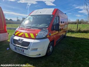 Fourgon avec parois et toit rigide nc