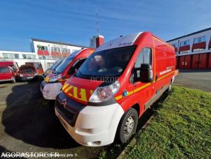 Fourgon avec parois et toit rigide nc