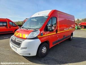 Fourgon avec parois et toit rigide nc