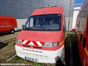 Fourgon avec parois et toit rigide nc