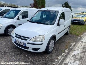 Fourgon avec parois et toit rigide nc