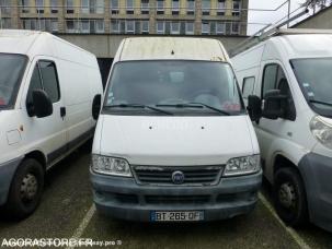 Fourgon avec parois et toit rigide nc