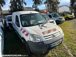 Fourgon avec parois et toit rigide nc