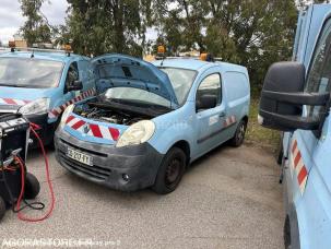 Fourgon avec parois et toit rigide nc