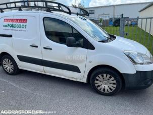 Fourgon avec parois et toit rigide nc