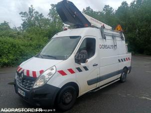 Fourgon avec parois et toit rigide nc