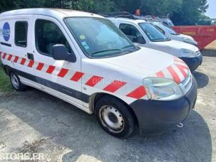 Fourgon avec parois et toit rigide nc