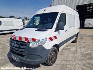 Fourgon avec parois et toit rigide nc