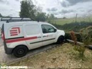Fourgon avec parois et toit rigide nc