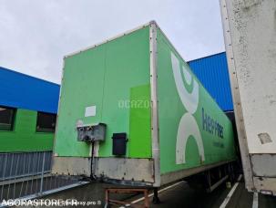Fourgon bâché avec parois rigides nc