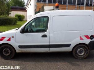 Fourgon avec parois et toit rigide nc